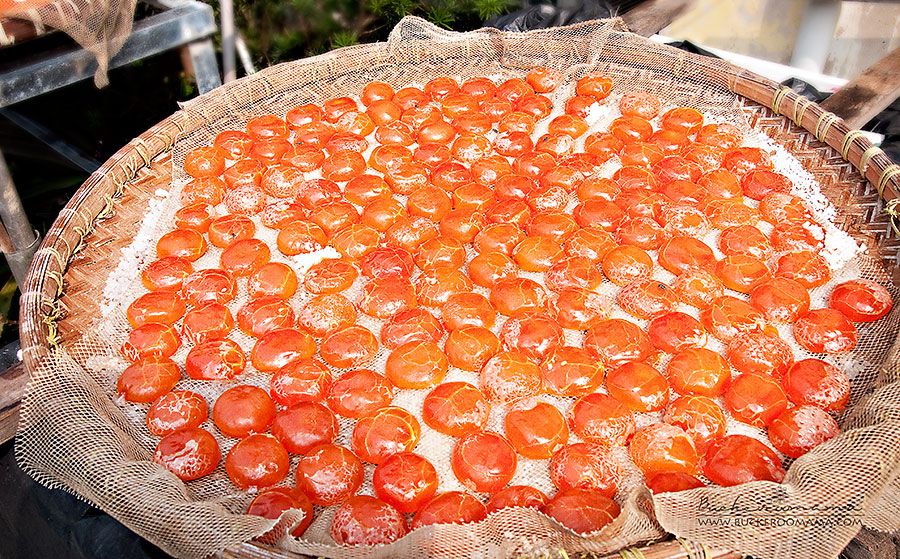 Fri - Nov 1, 2013 photo Salted-eggs-1_zpse0c24d68.jpg