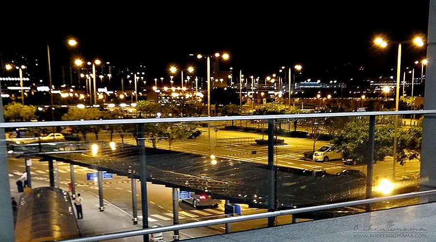 5.4.2012, Airport lot past midnight