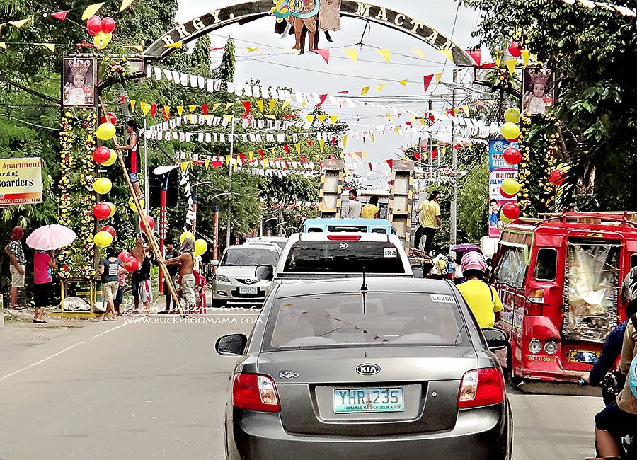 3.14, The town preparing for a "fiesta"  (Mactan, Cebu / Philippines)