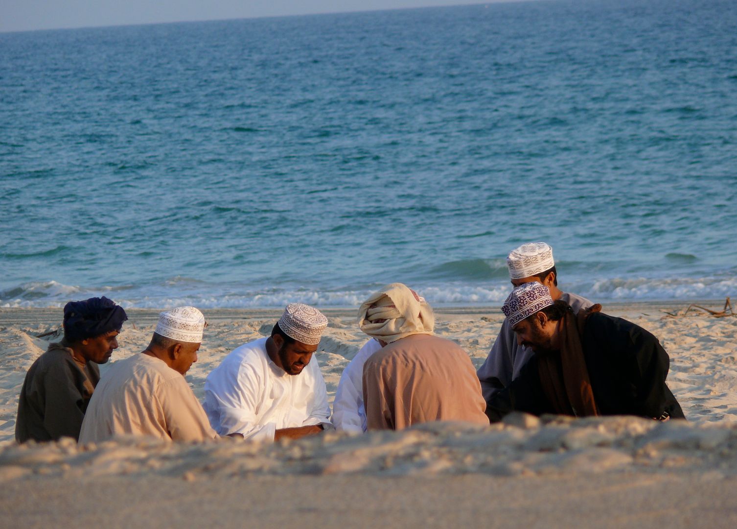 2012.02.23, Playing cards on the beach. (Salalah, Oman)