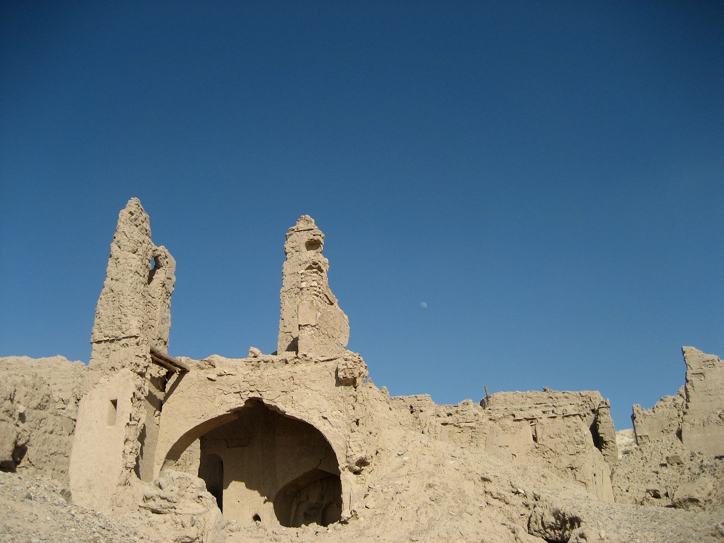 2012.01.04, Mud brick city ruins (Ibri, Oman)
