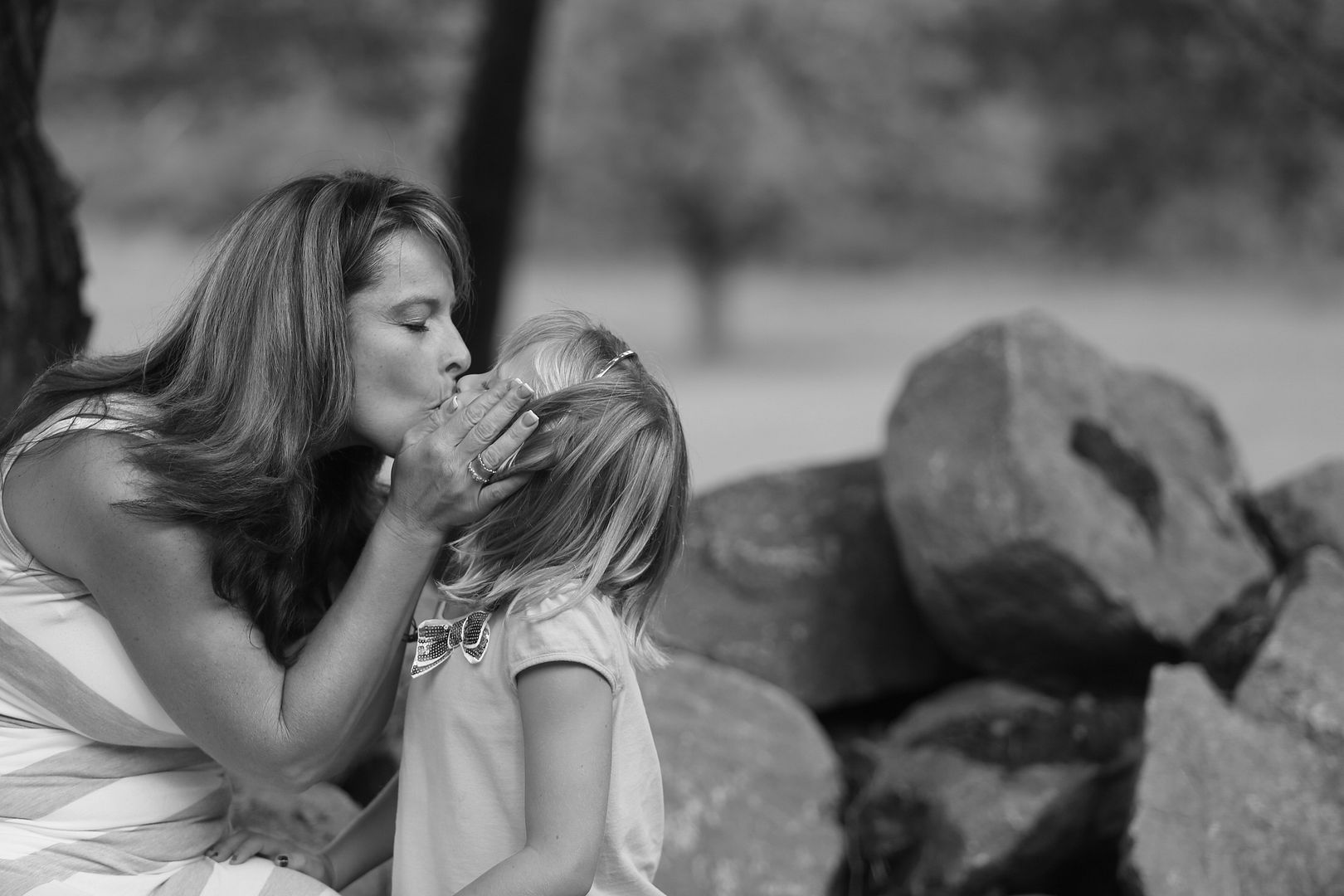  photo mamalovesmebw_zpsd0818b71.jpg