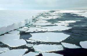 Edge of the Filchner-Ronne Ice Shelf in the Weddell Sea. (Credit: Ralph Timmermann, Alfred Wegener Institute)