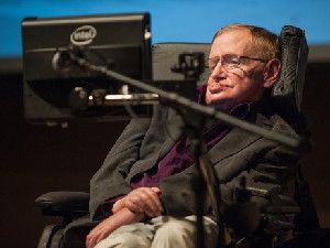 British cosmologist Stephen Hawking gives a talk to workers at Cedars-Sinai Medical Center in Los Angeles on April 9.