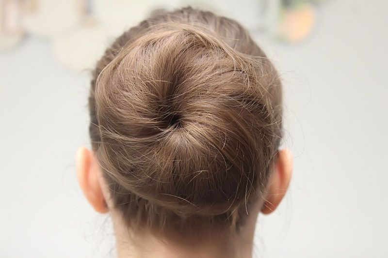 Tutorial: Bun Hairstyle