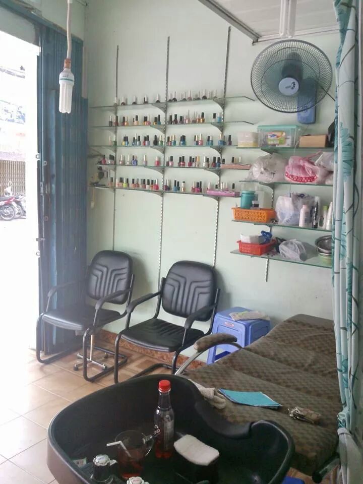 Cần Sang Tiệm Nail Gấp - 4